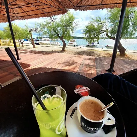 Apartmán Villamia Heated Pool - Jacuzzi-10 Persons-boat Tours - Luxury