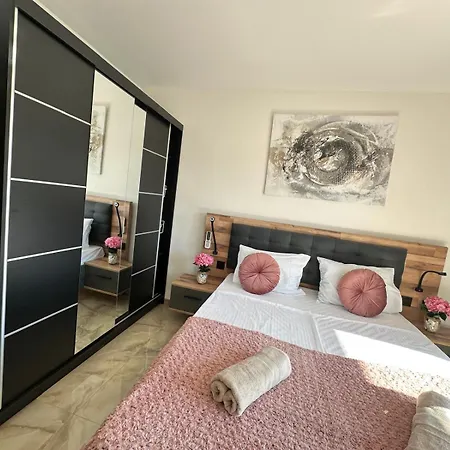 Apartment Mia - Vodice *