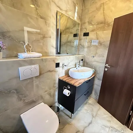 Appartamento Villamia Croatia 10 Persons - Heated Pool - Jacuzzi-boat Tours-luxury