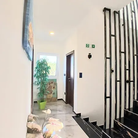 Apartman Villamia Croatia 10 Persons - Heated Pool - Jacuzzi-boat Tours-luxury *