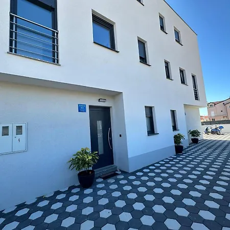 Apartment Mia - Vodice *