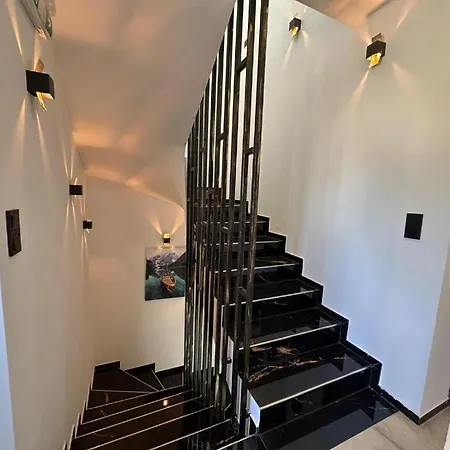 Villamia Heated Pool - Jacuzzi-10 Persons-boat Tours - Luxury Appartamento Srima