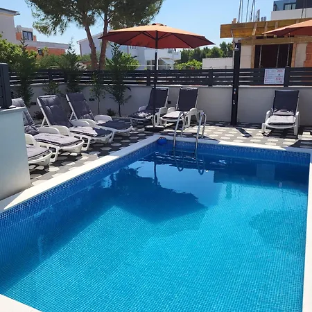 Villamia Croatia 10 Persons - Heated Pool - Jacuzzi-boat Tours-luxury * Srima