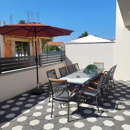Villamia Croatia 10 Persons - Heated Pool - Jacuzzi-boat Tours-luxury