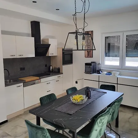 Villamia Heated Pool - Jacuzzi-10 Persons-boat Tours - Luxury Appartamento