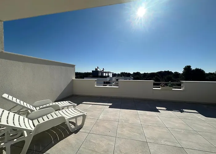 Appartement Villamia Heated Pool - Jacuzzi-10 Persons-boat Tours - Luxury