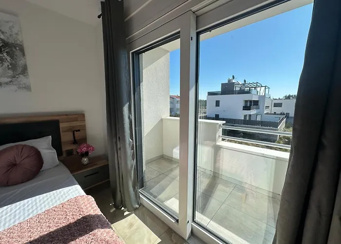 Appartement Villamia Heated Pool - Jacuzzi-10 Persons-boat Tours - Luxury