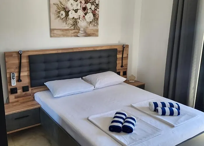 Villamia Heated Pool - Jacuzzi-10 Persons-boat Tours - Luxury Appartement *