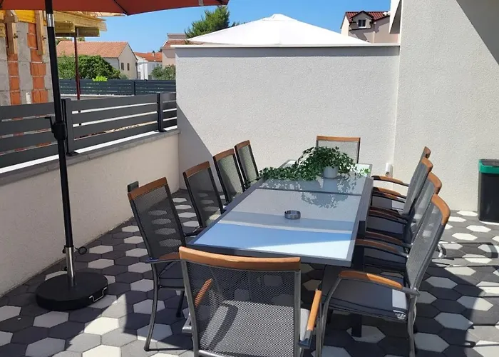 Appartement Villamia Heated Pool - Jacuzzi-10 Persons-boat Tours - Luxury