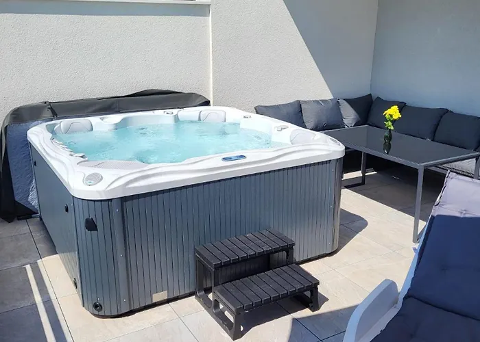 Villamia Heated Pool - Jacuzzi-10 Persons-boat Tours - Luxury *